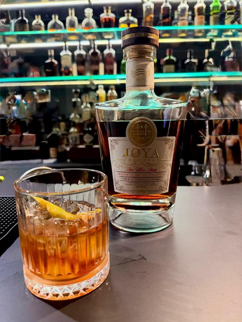De la Destilería al Destino: El Ron Venezolano Como Motor del Turismo Económico