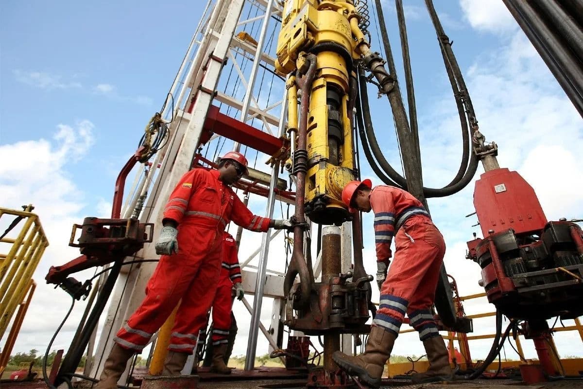 Venezuela está percibiendo US$85 por barril de petróleo y los ingresos de marzo se acercaron a US$ 2500 millones